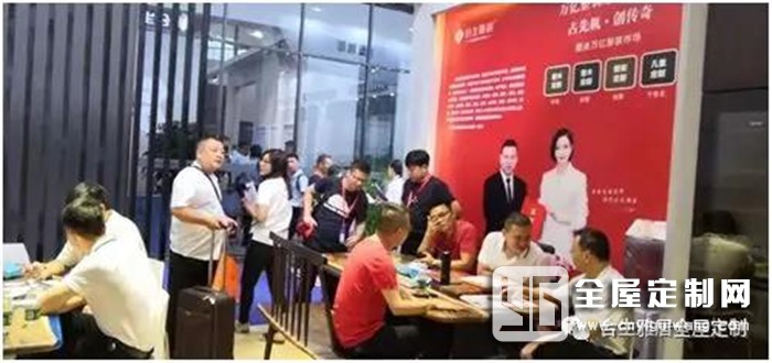2019广州建博会正式拉开帷幕，合生雅居展馆成为定制行业媒体焦点！