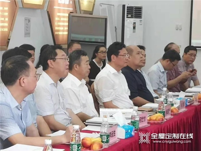 柳州市委市政府领导一行亲临合生雅居参观指导！并给予了一致好评