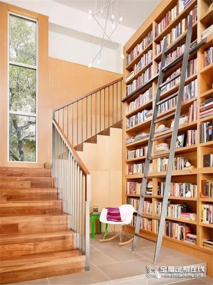 佰丽爱家的艺术性楼梯，为空间创造了更多的惊喜​！