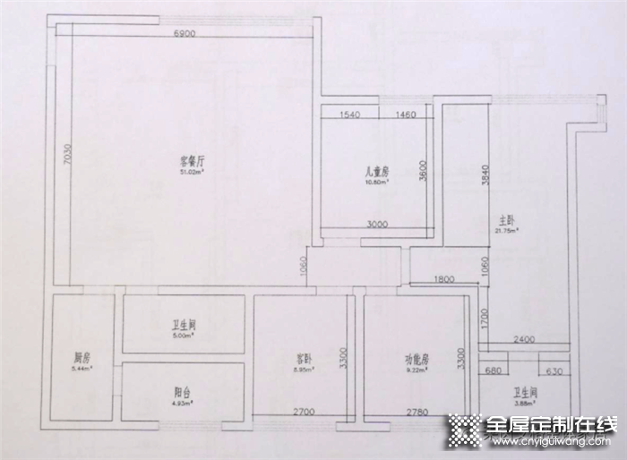 莱茵艾格全屋定制案例：130m²的现代轻奢新房，将收纳与空间利用最大化！