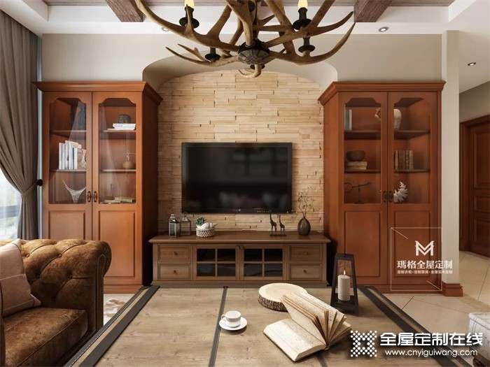 玛格全屋定制美式客厅“小心机”，那些最能装点客厅搭配的小技巧！